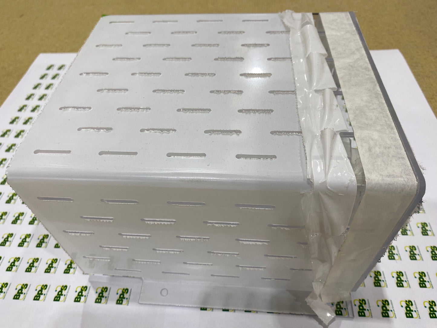Shroud 320-630INS to CNSX Chassis 200/210 deep enclosure Top Feed